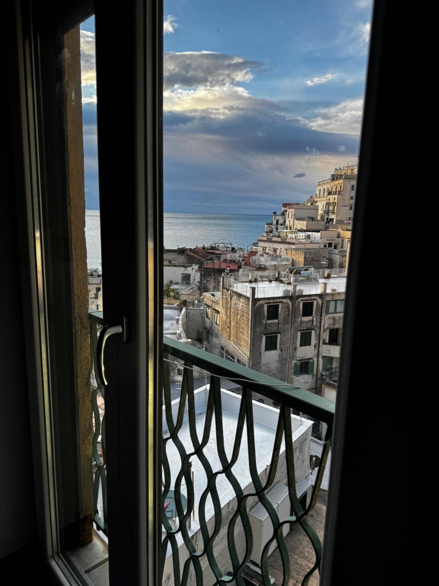 Blue'S House Apartment อัตรานี ภายนอก รูปภาพ