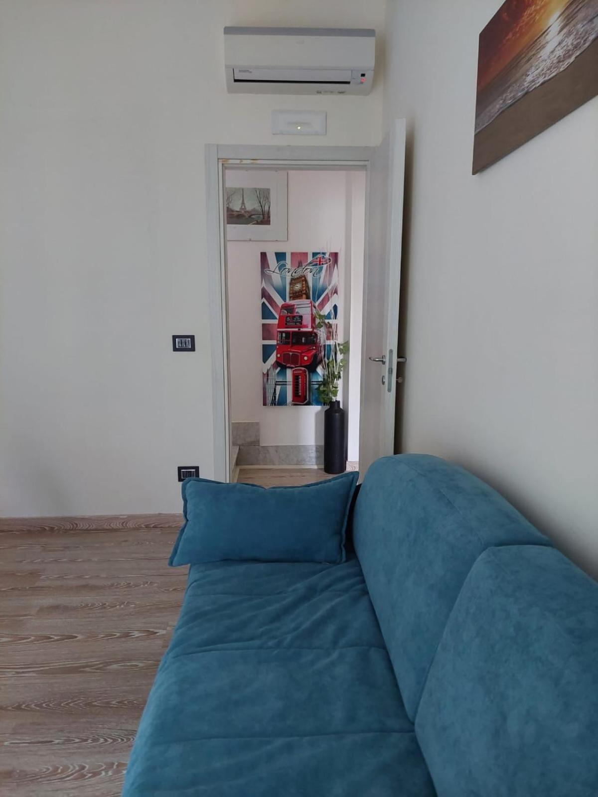 Blue'S House Apartment อัตรานี ภายนอก รูปภาพ